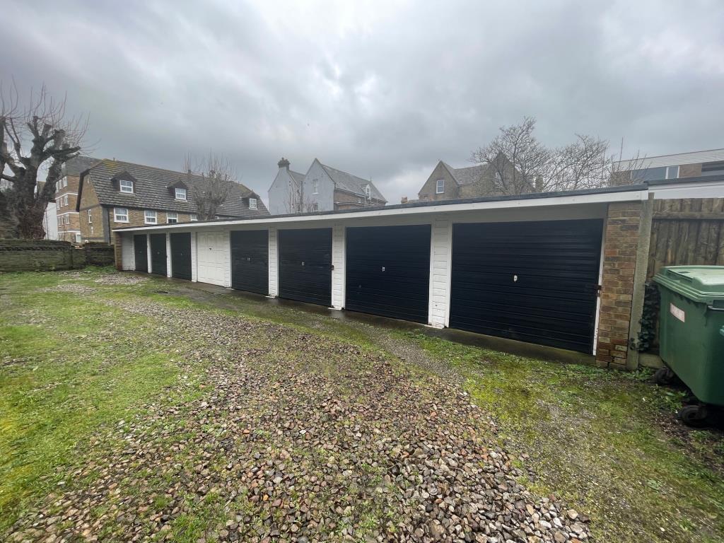Lot: 5 - SEVEN FREEHOLD LOCK-UP GARAGES - General view of entire block